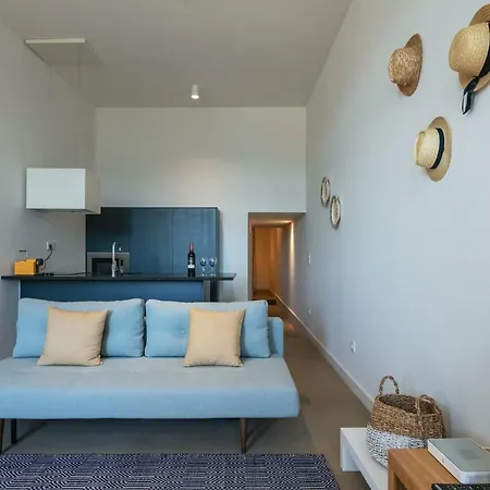 Orange Tree House 2*