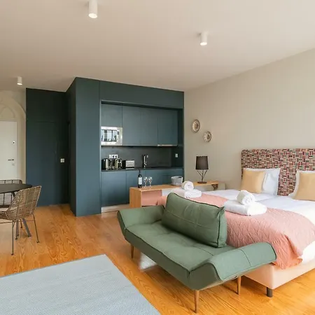 Orange Tree House 2*