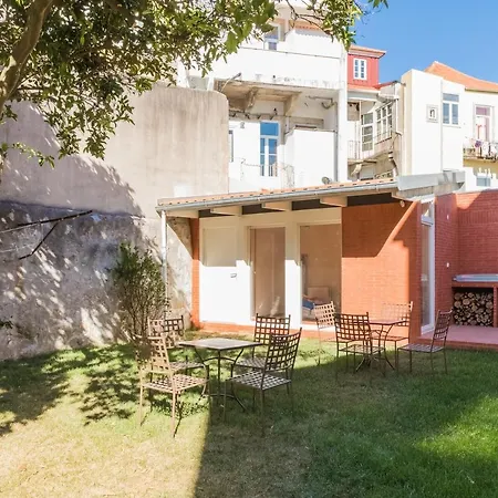 Orange Tree House Gasthof 2*